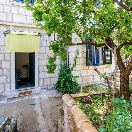 Appartement Eos & Vespera - Studio With Terrace And Garden View Vespera Zapadni *