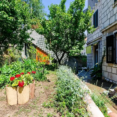 شقة Eos & Vespera - Studio With Terrace And Garden View Vespera Zapadni دوبروفينك